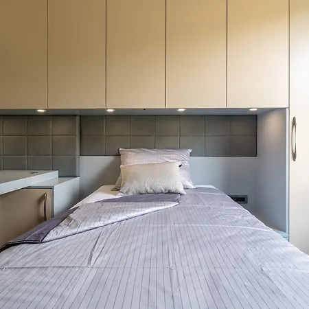 Appartement Luxury Gabriela With Pool Split